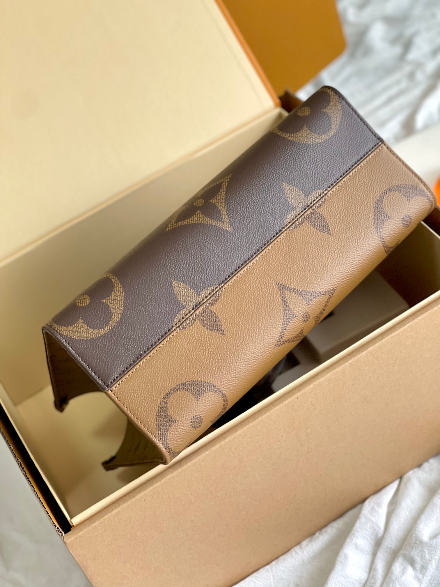 LV Shopping Bags